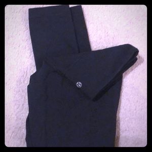Black Lululemon Wunder Under Crop Size 6